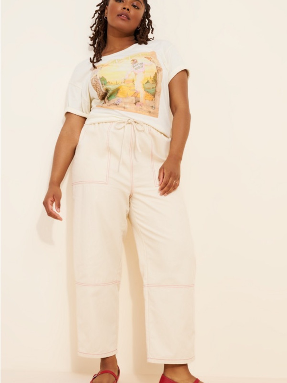 LISA SAYS GAH Cream and Red Ivy Drawstring Pants Size Small NWT